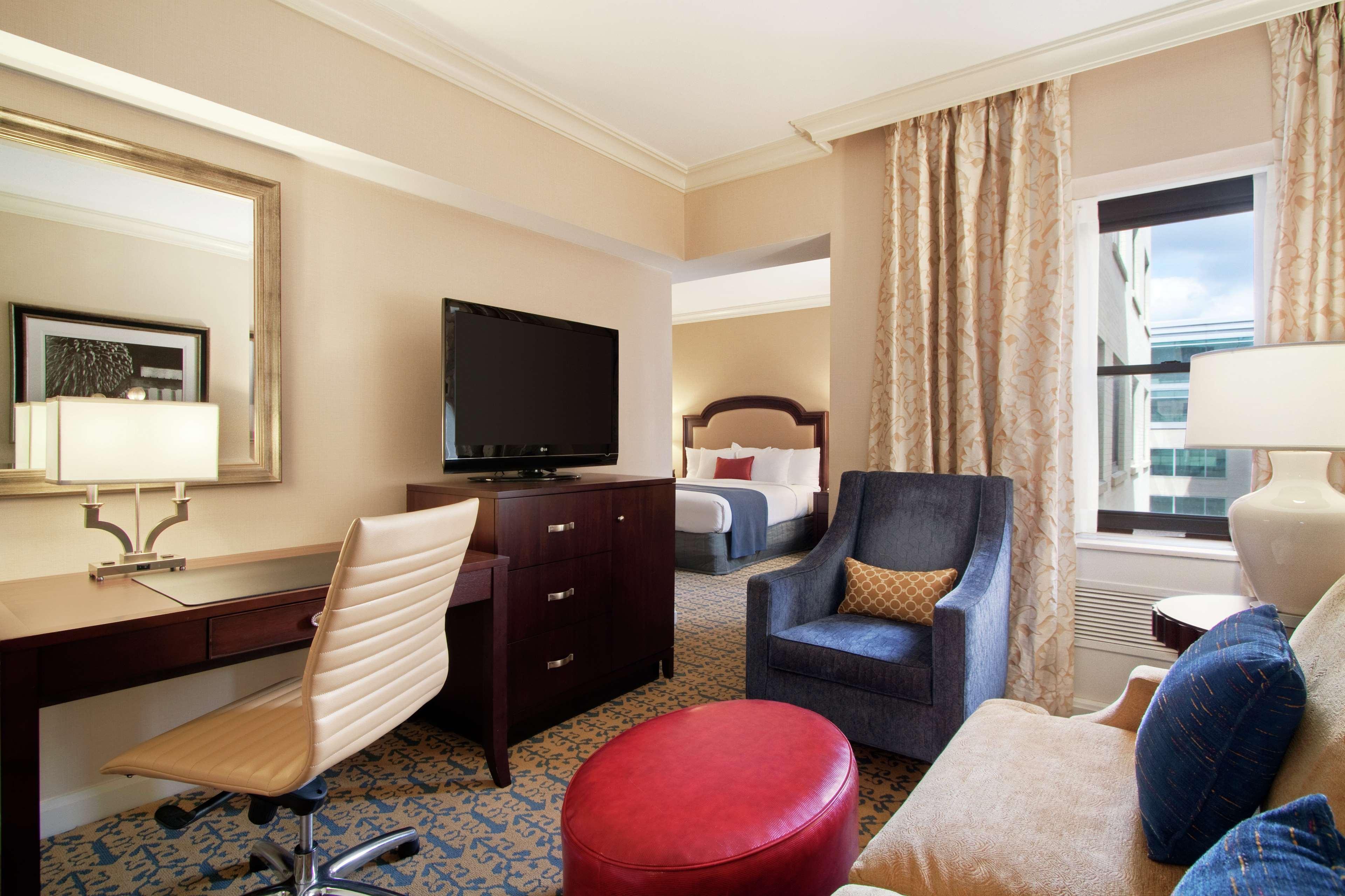 Hotel Capital Hilton Washington Exterior foto