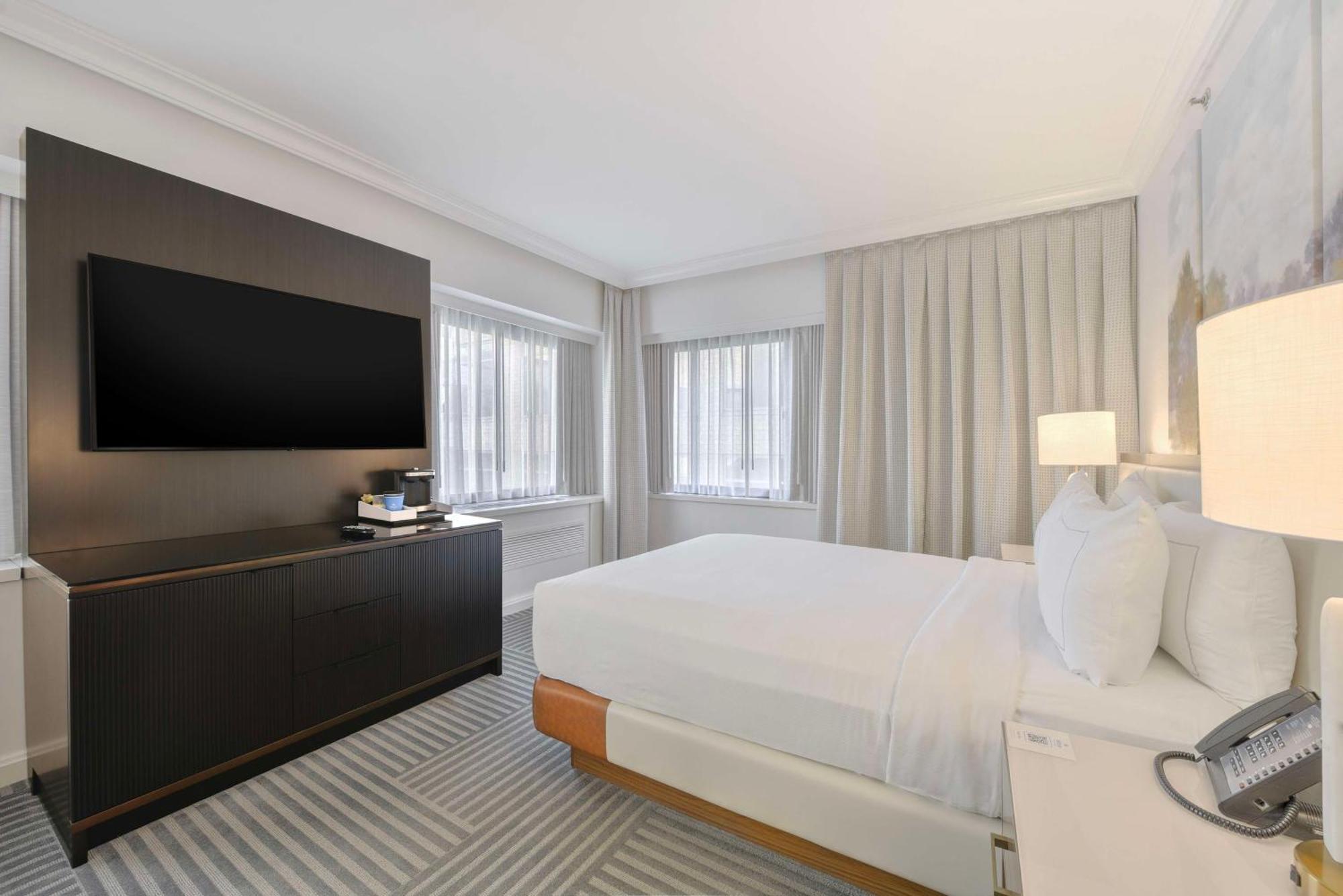 Hotel Capital Hilton Washington Exterior foto